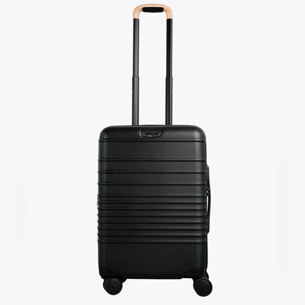 Beis Carry-On Roller in Black